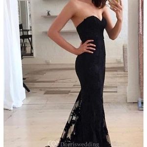 Lace Floor-length Sweep Train Trumpet Sleeveless Sexy Prom Dress